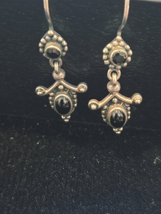 925 Sterling Silver Jewelry - Vintage-Victorian Style Artisan Sterling Silver 925 Black Onyx Drop Earrings